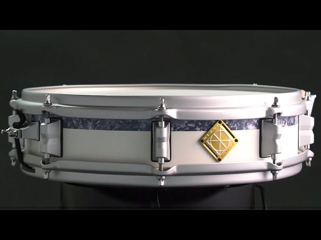 Dixon - Timeless Elegance: Dixon Classic 3.5x14 Maple Apex Snare Drum