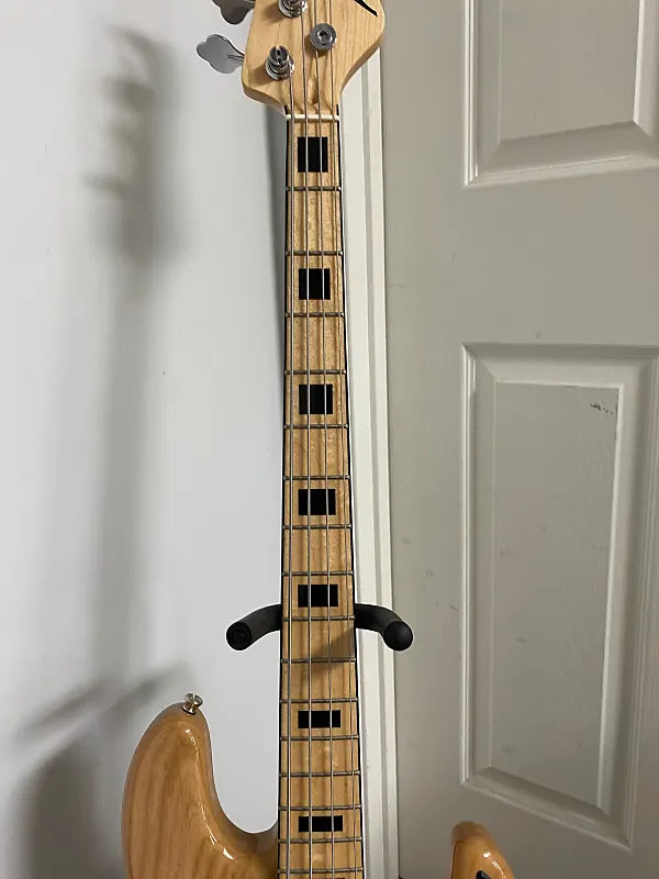Austin - AJB300N 4 String Electric Bass - Natural
